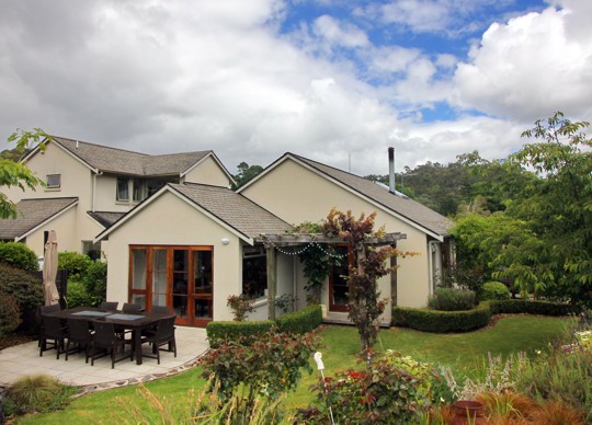 Self contained accommodation Cooks Beach - Whitianga at Flaxhaven Lodge